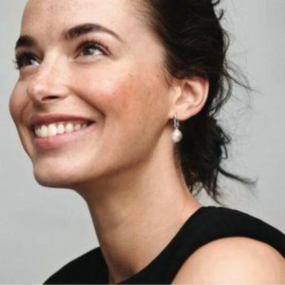 PANDORA fresh water cultured pearl baroque hoop huggie earrings - Picture 4 of 4